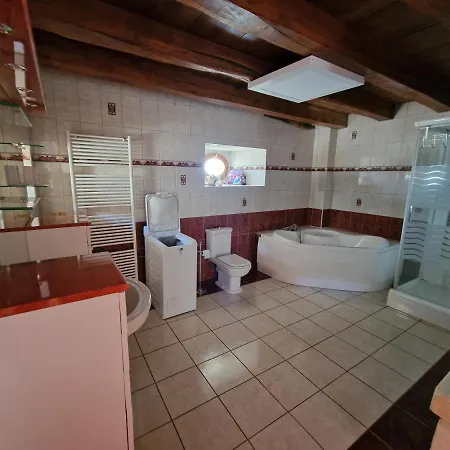 For 10 People With Swimming Pool Journiac